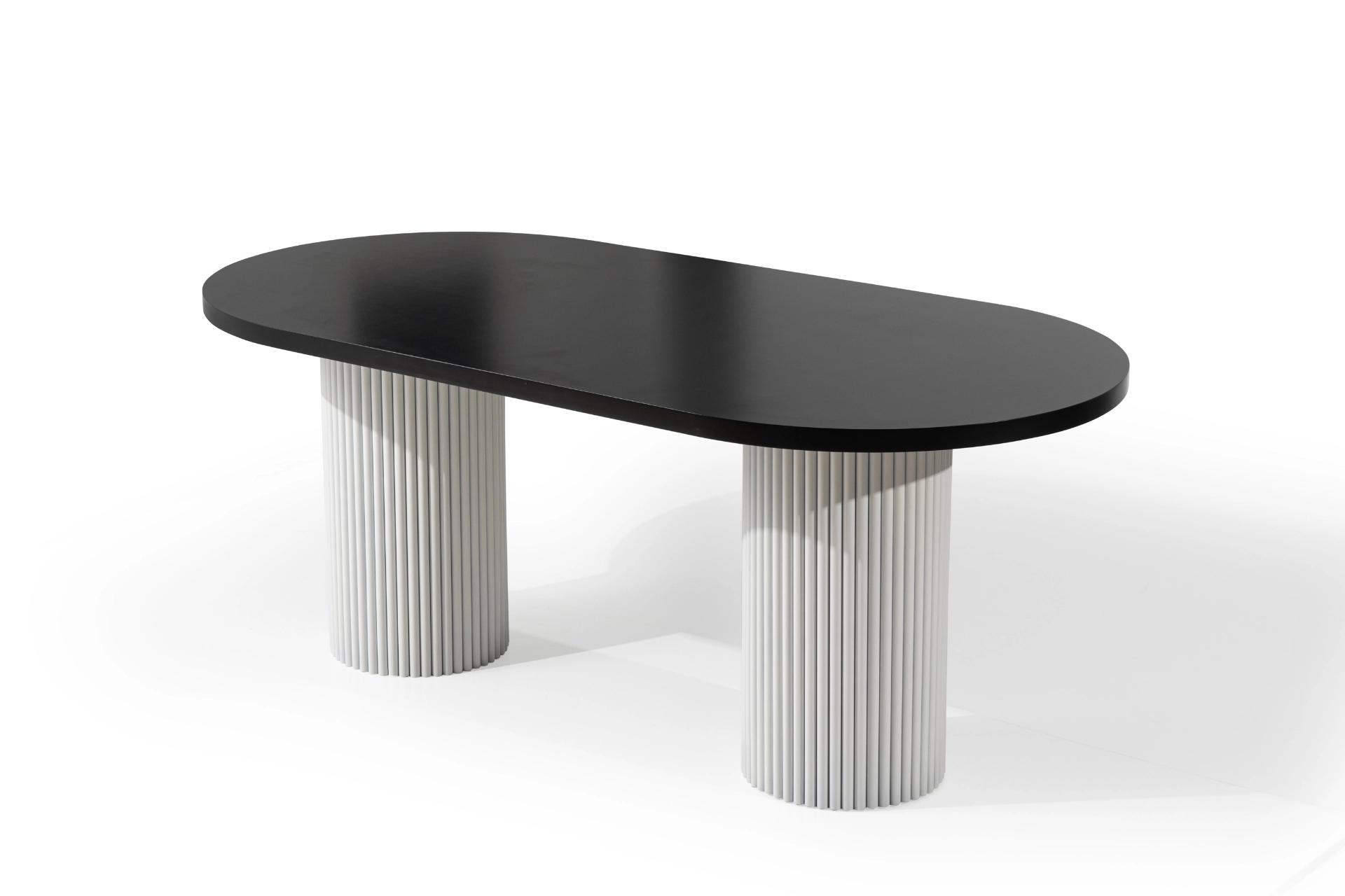 MİLAS BLACK TABLE